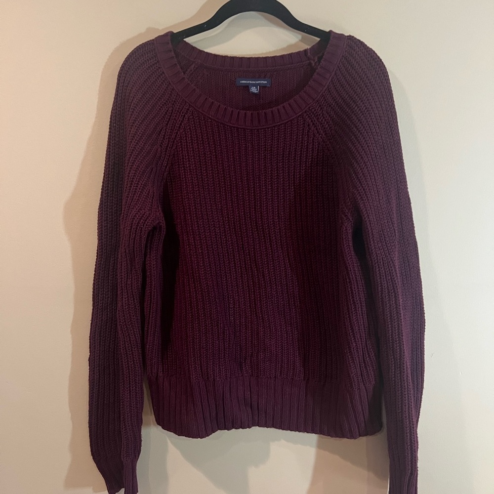 American Eagle Sweater